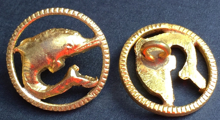 6 little Vintage 1.5cm Metal Dolphin Buttons