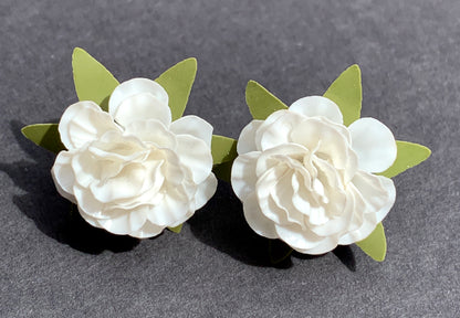 Little White Flower Celluloid Vintage Screw Clip Earrings
