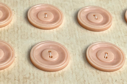 24 Well Behaved Pale Pink Vintage 2cm Buttons