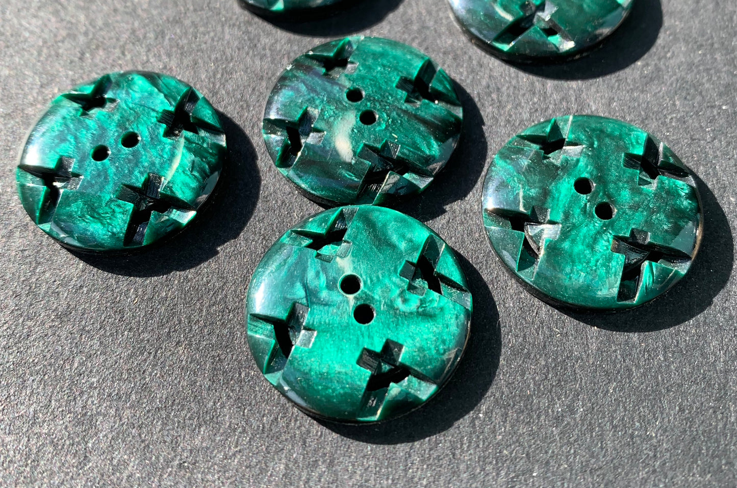 6 Shiny Beetle Green Vintage 2.2cm Buttons