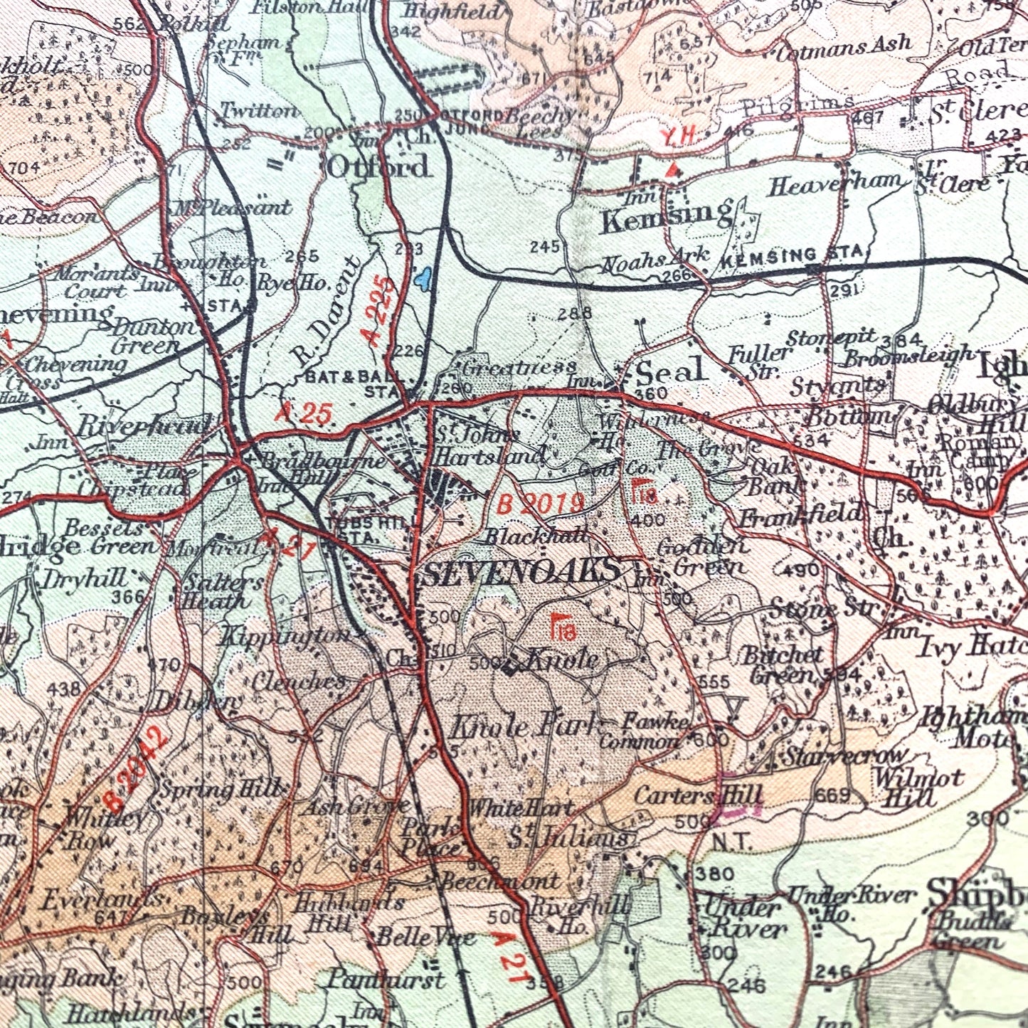 Fascinating 1940s Map of Surrey including London